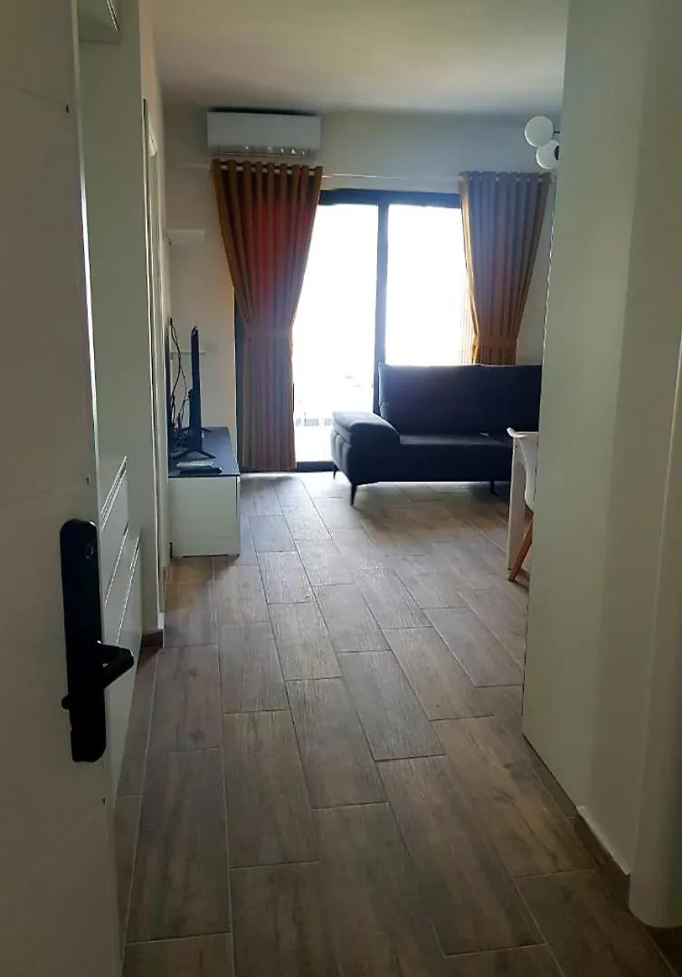 Eman Apartment Himare 0*,