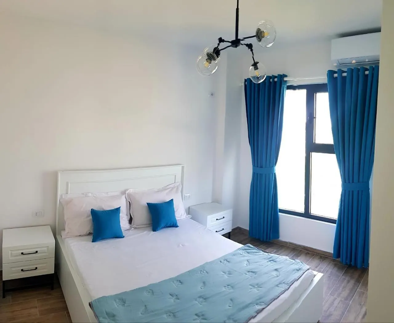 Eman Apartment Himare