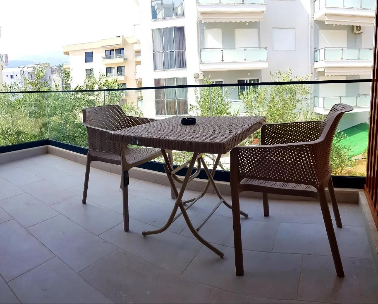 Eman Apartment Himare